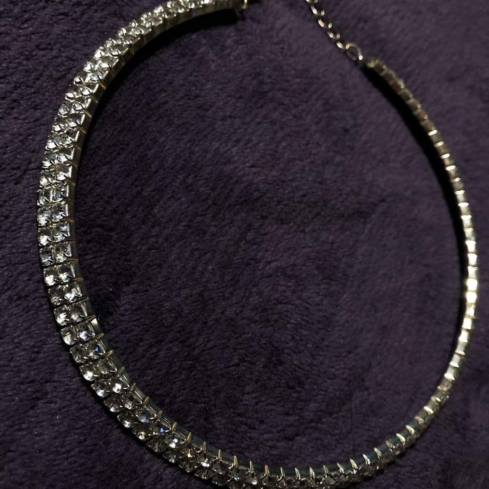 Diamond choker